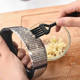 Premium Stainless Steel Garlic Press Crusher - Kitchen Garlic Mincer Tool